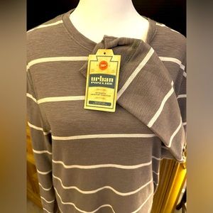 Men’s pullover shirt